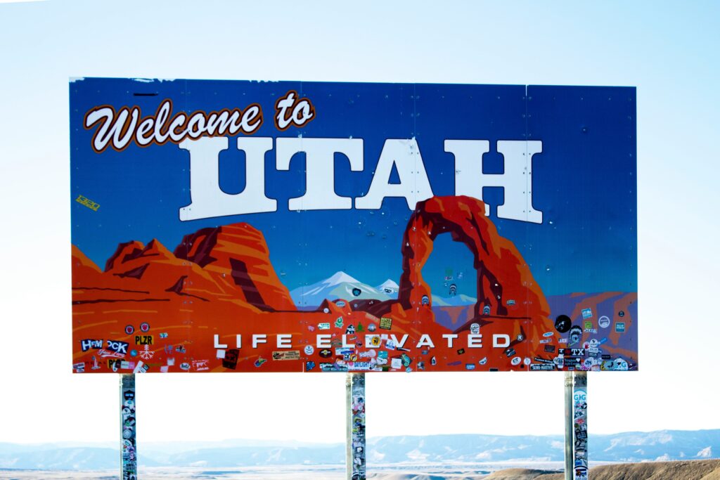 Welcome to Utah sign. Current mortgage rates Utah. Home interest rates Utah. Utah real estate market