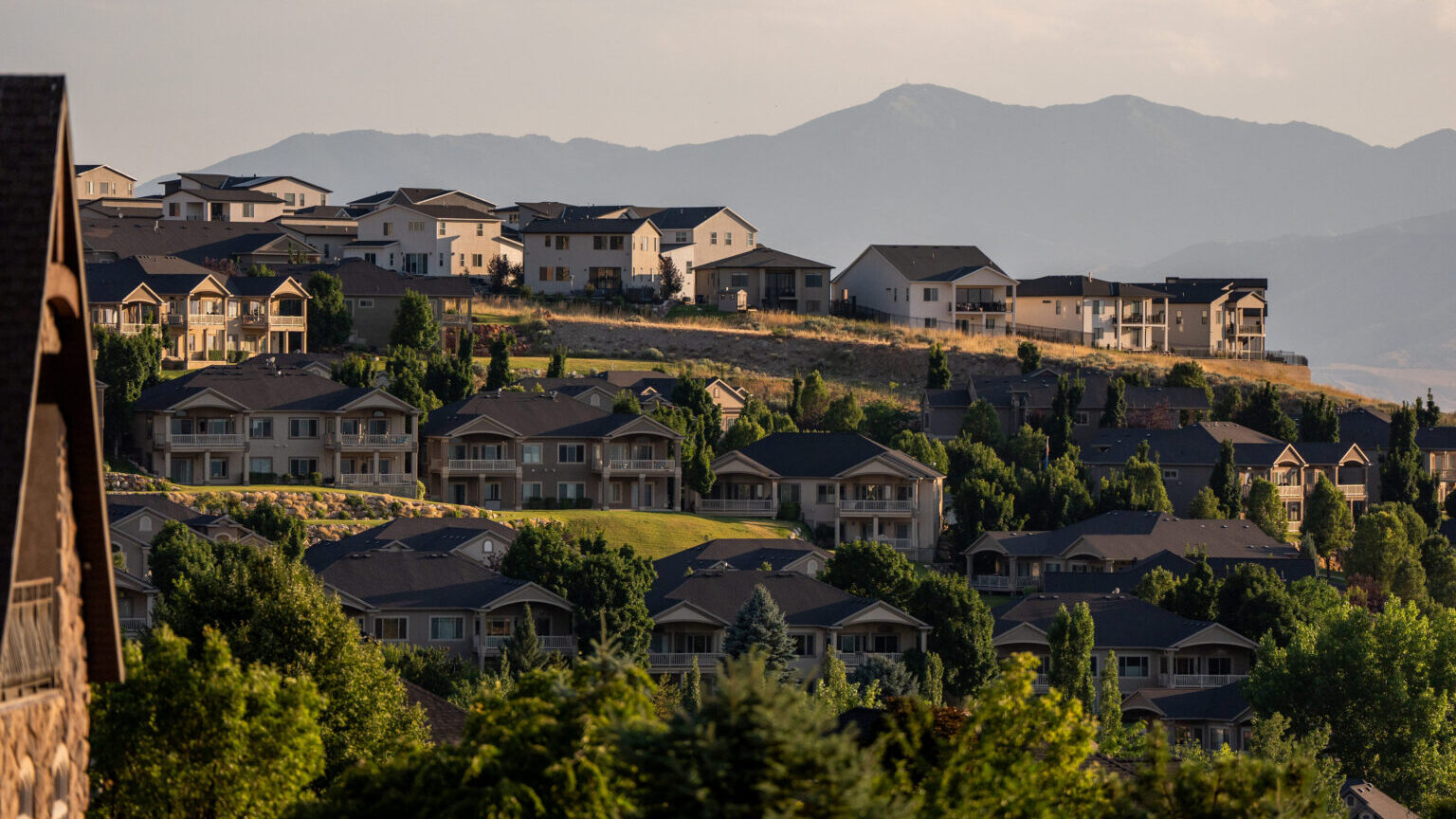 Homes in Utah that have 15 and 30 year fixed rate mortgages.